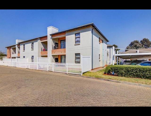 2 BEDROOM APARTMENT FOR SALE IN POMONA AH